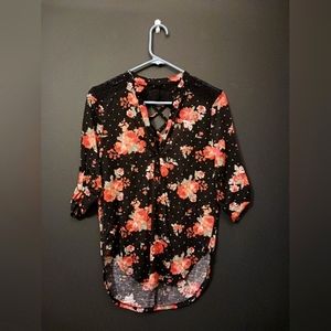 No Boundaries black floral womens top XS